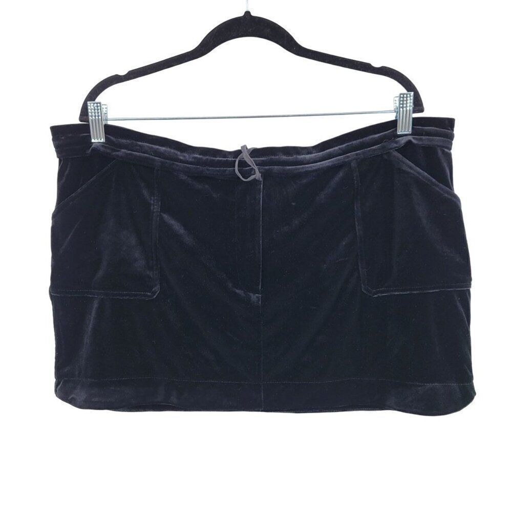 Vintage Y2K BCBGeneration Black Velour Micro Mini Skirt L‎ Pockets Baddie